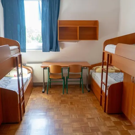 Hostel Dijaski Dom Bezigrad Lublaň