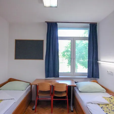 Dijaski Dom Bezigrad Ostello Lubiana