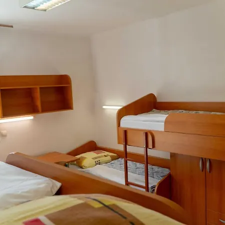 Hostel Dijaski Dom Bezigrad Lublana