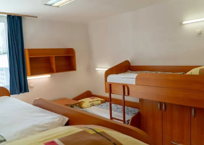 Hostel Dijaski Dom Bezigrad Λιουμπλιάνα