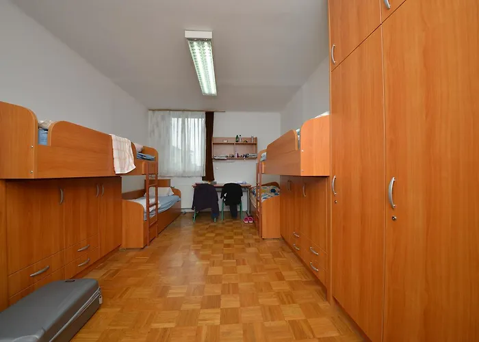 Dijaski Dom Bezigrad Hostel Λιουμπλιάνα